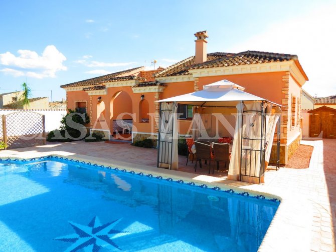 Le nombre croissant d'émigrants à la retraite à la recherche de leur maison á la Costa Blanca 