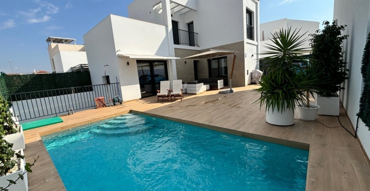 Detached House / Villa -  - Ciudad Quesada - Ciudad Quesada