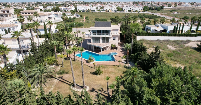  - Villa  - Ciudad Quesada - Pueblo Bravo